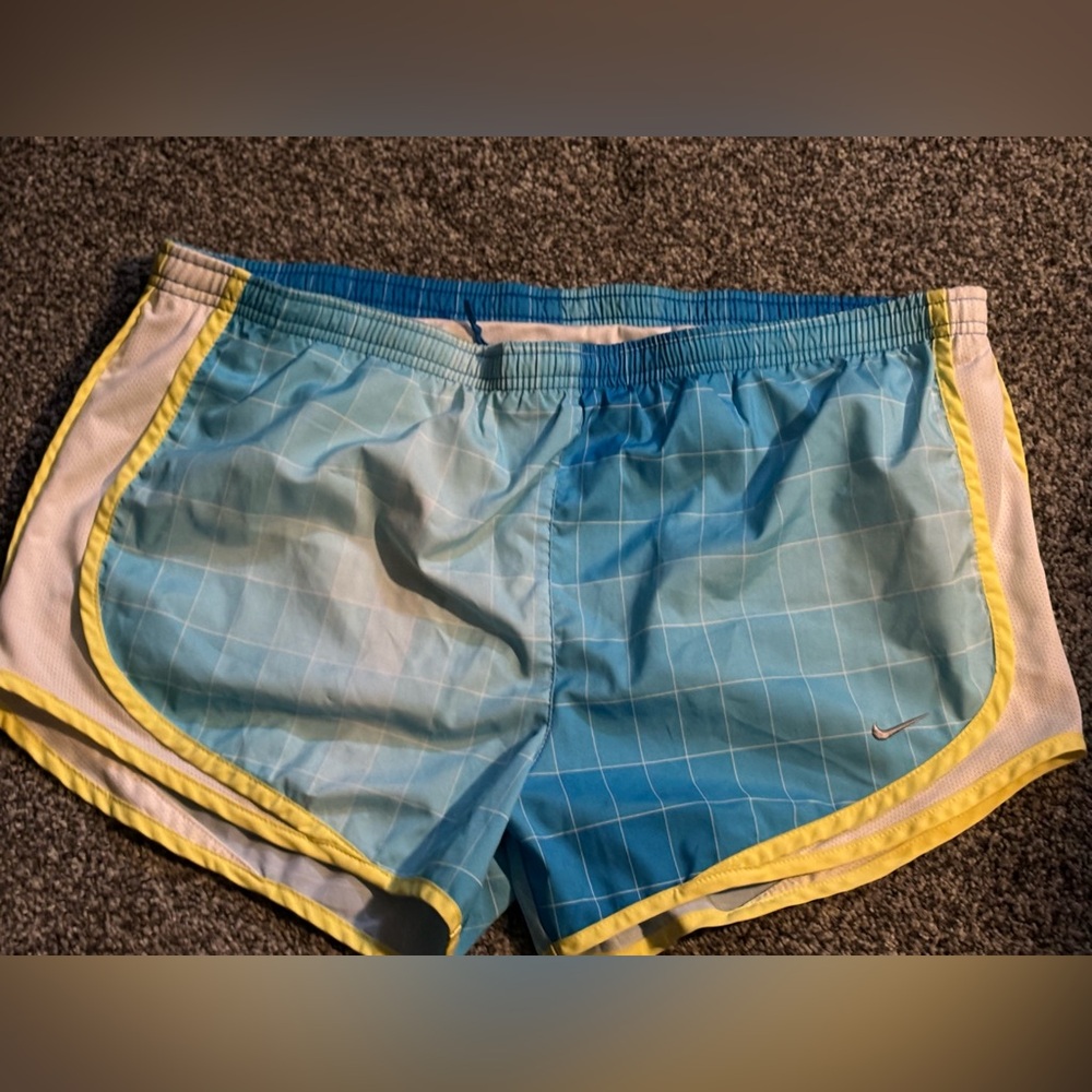 Women's medium M Nike dri-fit shorts running lined blue yellow white